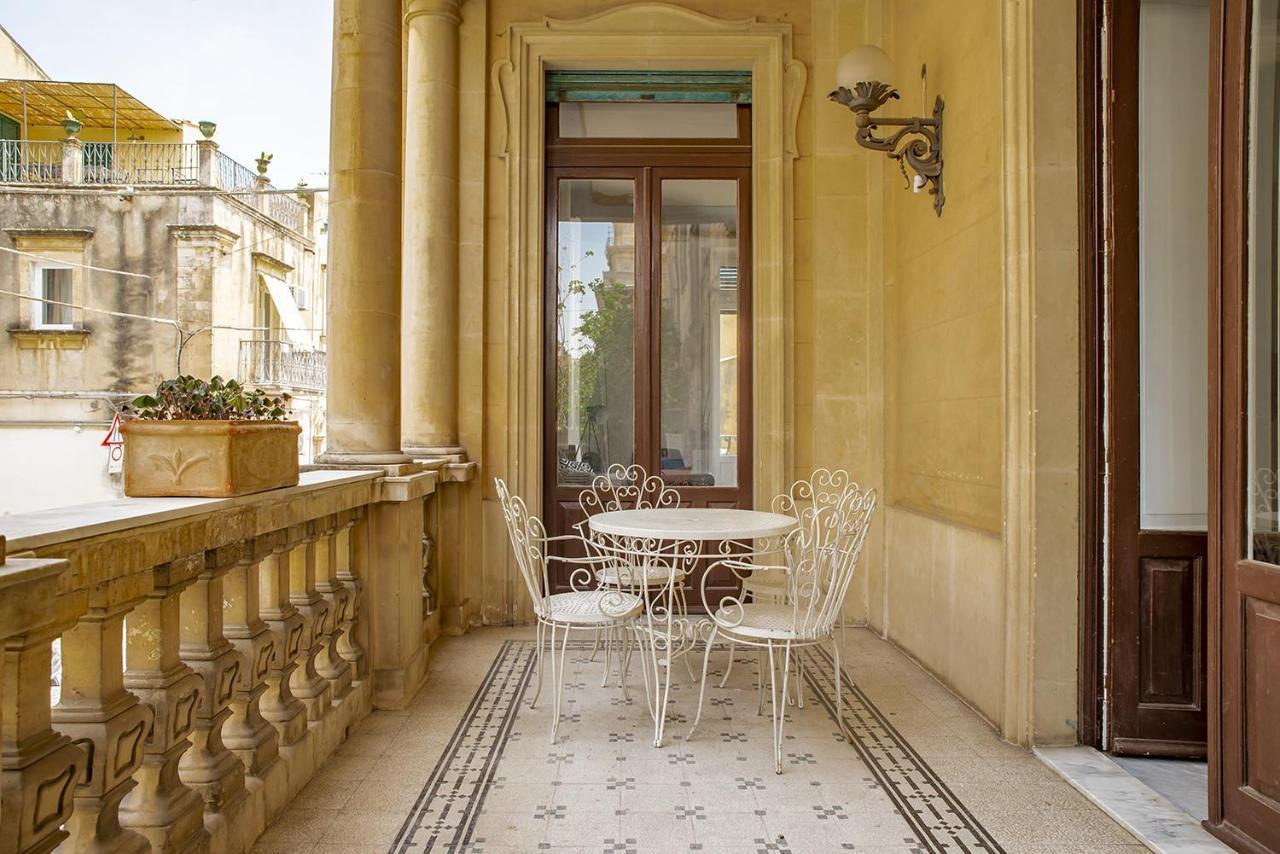 Cavour Apartments By Wonderful Italy โนโต ภายนอก รูปภาพ